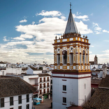 No tanta gente sabe que existe otro Sanlúcar: está en el Aljarafe sevillano, cargado de patrimonio y de senderismo 