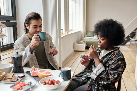 Adelantar nuestros horarios de comida nos ayudaría a cuidar nuestro peso e impacta positivamente en el metabolismo