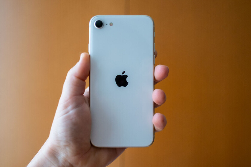 https://www.compradiccion.com/moviles-y-smartphones/ver-para-creer-outlet-mediamarkt-tienes-iphones-rebajados-a-solo-252-45-euros