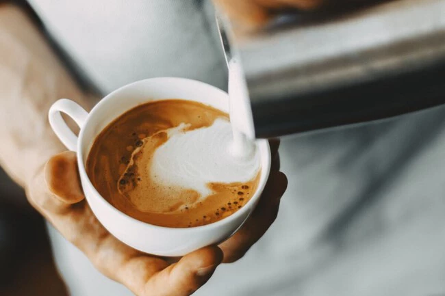 Cafetera con molinillo