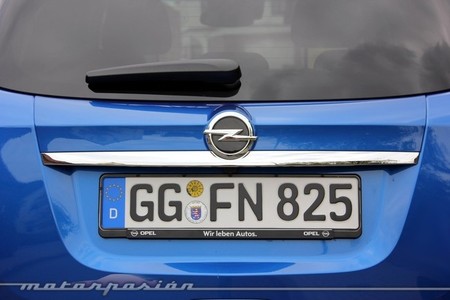 Opel Mokka, portón trasero