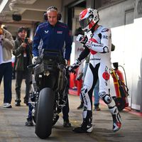 ¡Sorpresa! Aleix Espargaró va a compaginar ser piloto probador de Honda en MotoGP con ser ciclista profesional 