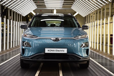 A tope con el Hyundai Kona EV: la marca triplicará la capacidad de producción del SUV eléctrico para acelerar sus entregas