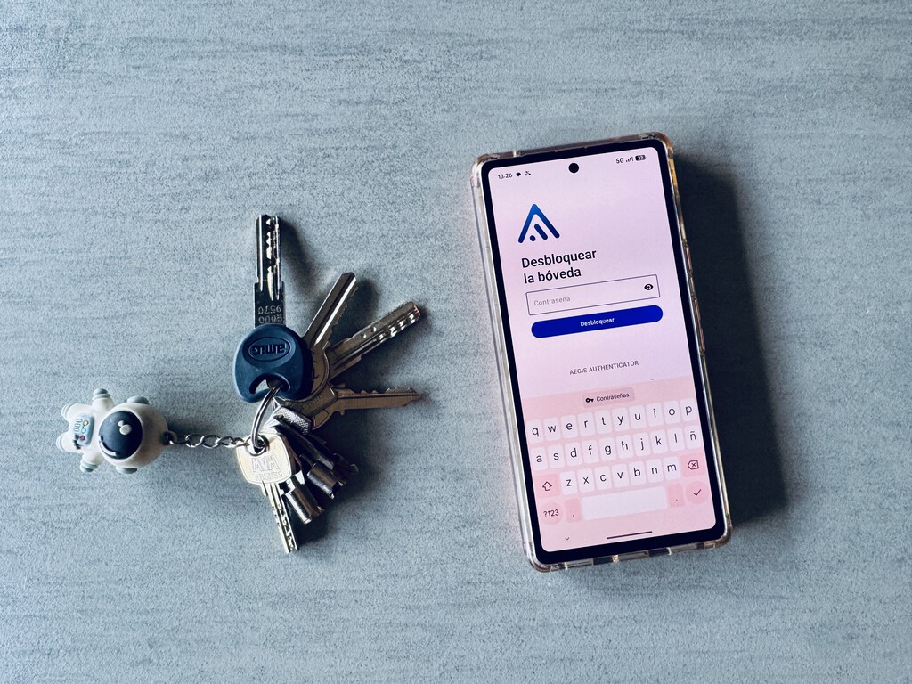 Para proteger mis cuentas a cal y canto paso de la doble autenticación de Google: prefiero esta app open source y gratis