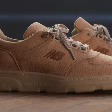 Parecen unas botas de senderismo, pero son las zapatillas definitivas para el otoño de New Balance que se pasan de cómodas y su color hace que vayan con cualquier look 