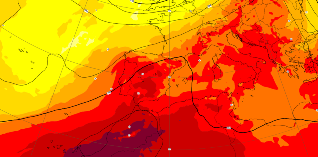Tras el junio más caluroso de la historia de España, hay un mínimo rayo de luz en el horizonte: vaguadas 
