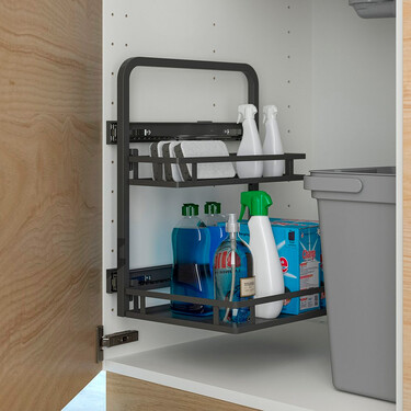 Ikea dice adiós al desorden en el armario bajo el fregadero con este sencillo (y barato) organizador 