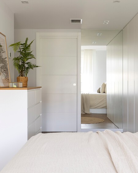 Dormitorio En Calma Disenado Para Maximizar Luz Y Sensacion De Amplitud Este Espacio Combina