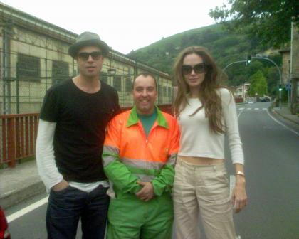 Brad, Angelina y el barrendero de Bilbao