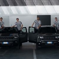 La Juventus y Cristiano Ronaldo estrenan camiseta con todo y tecnología Jeep 4xe