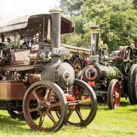 Así de fascinantes eran los primeros tractores de vapor, mucho antes de que los tractores pudieran hackearse