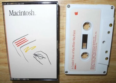 MacWrite と MacPaint の使い方を教えてくれたカセットテープ