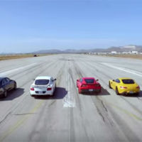 En el mejor arrancón del mundo esta de regreso con 10 autos y miles de caballos de fuerza