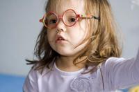 Síntomas que pueden indicar problemas visuales en los niños