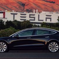 Los clientes que han reservado su Tesla Model 3, en el limbo mientras esperan noticias