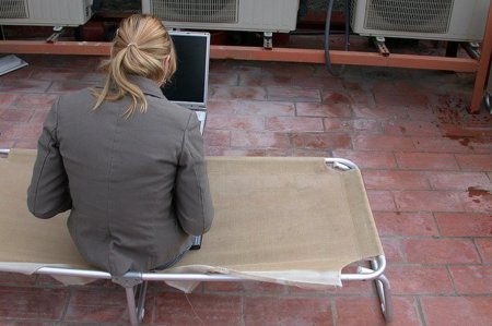 Protege tu conexión WiFi de una intrusión de algún vecino o cualquiera que pase por allí