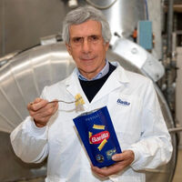 El piloto de Fórmula 1 con más dinero de la historia no ganó ni una sola carrera, pero seguro has probado su pasta