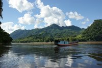 Laos: De Nong Khiaw a Luang Prabang en barco
