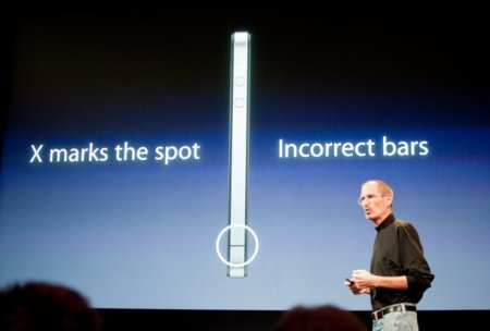 Una demanda colectiva obliga a Apple a reconocer (y recompensar a los usuarios) por el caso "Antennagate"