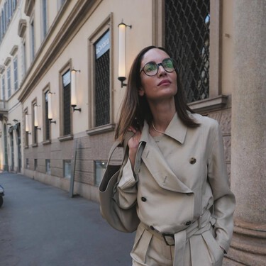 Las Skechers más elegantes son de color remolacha: perfectas para los looks diarios de oficina este otoño