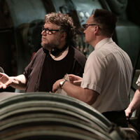 Para hacer "salvapantallas medio bonitos y poco más". Guillermo del Toro defiende el factor humano como necesario para seguir creando arte ante la irrupción de las IA 