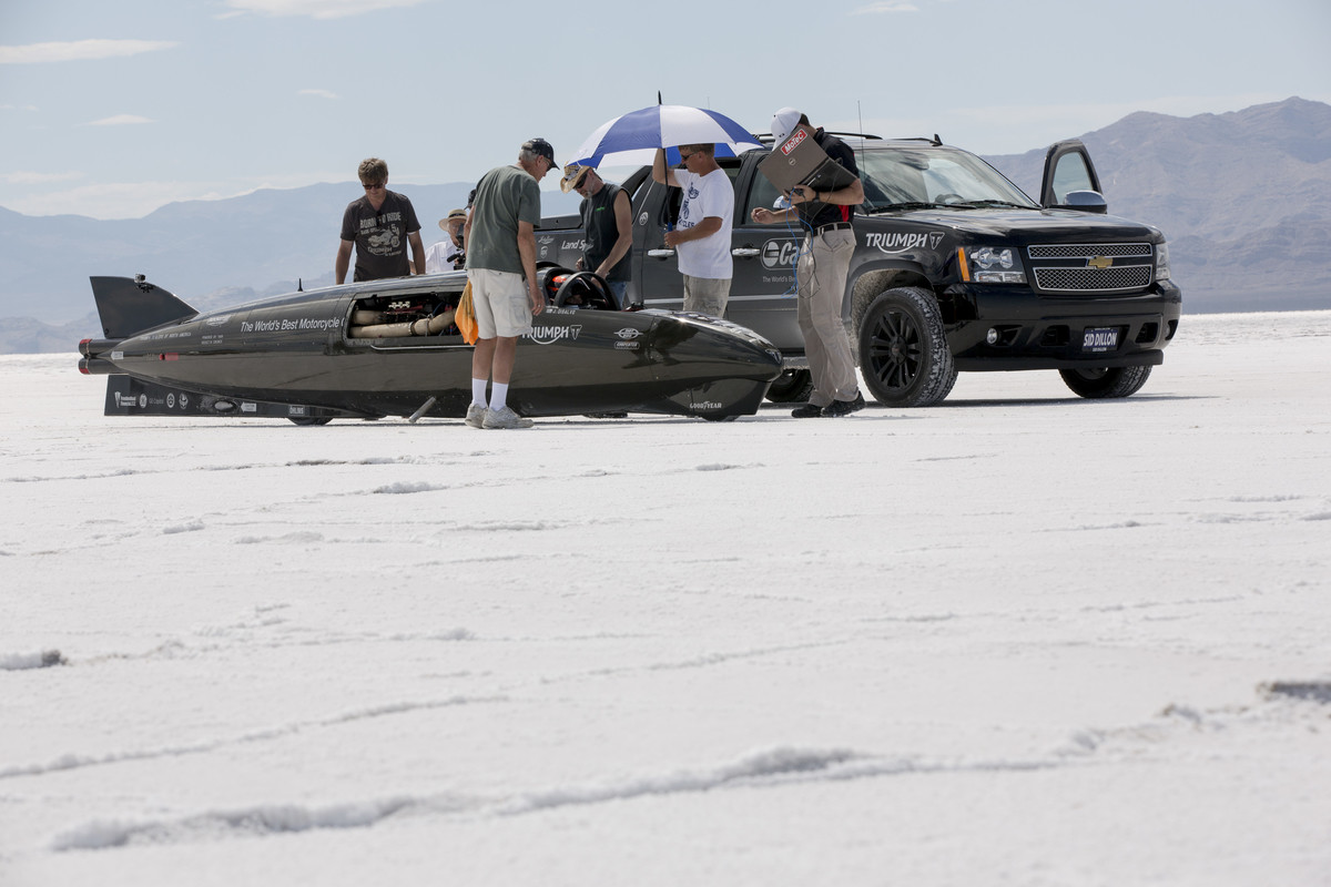 La carrera por la velocidad de Triumph: desde 1955 al Rocket Streamliner de 1.000 cv para Guy Martin