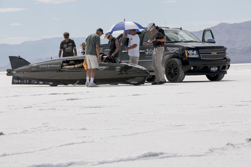 La carrera por la velocidad de Triumph: desde 1955 al Rocket Streamliner de 1.000 cv para Guy Martin
