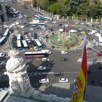 El Gobierno plantea prohibir en 2040 la venta de los coches y vehículos industriales ligeros que emitan CO₂