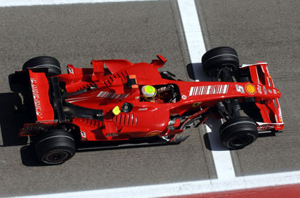 Massa le birla la pole a Alonso en Barcelona