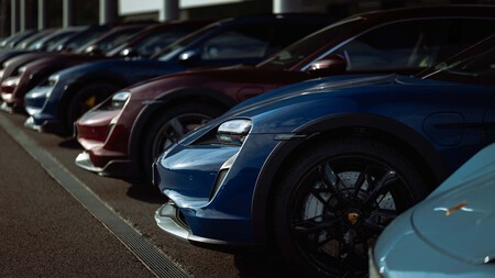 Porsche Taycan 4