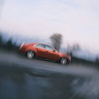 A ciência confirma: sentimos mais enjoo em carros elétricos porque nossos cérebros se acostumaram aos carros a gasolina 