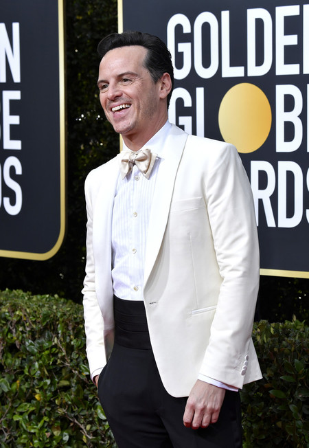 Andrew Scott viste el binomio perfecto de blanco y negro para los Golden Globes