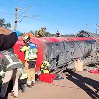 "Hay 400 metros de catenaria arrancados". Tardaremos semanas en poder coger un tren de alta velocidad de Madrid a Andalucía tras la tragedia de Adamuz	