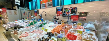 El pescado está sumido en una crisis histórica en España. Y hay una razón: cada vez triunfa más en el ocio que en casa