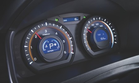 SsangYong Korando 2014 cuadro de instrumentos