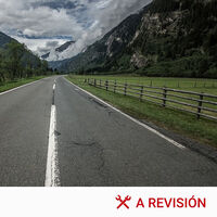 ¿Te ha reventado una rueda por culpa de un bache? Te explicamos cómo puedes reclamar los daños