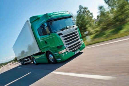 ¿Eres un camionero en apuros? No temas, La Montaña te echa un cable, literalmente