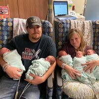 Tenían dos niños y decidieron ir a por la niña, pero llegaron quintillizos concebidos de forma natural