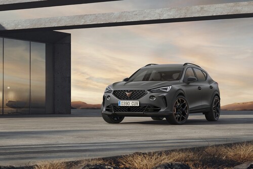 Primer contacto: CUPRA Formentor VZ5, un SUV de 390 CV y tracción total con alma de Audi RS (vídeo)