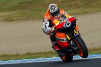 Andrea Dovozioso tiene dos pies y una firma en Tech3: se abre el mercado