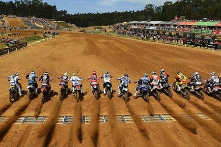 Campeonato del Mundo de Motocross: Gautier Paulin vuelve a ser la pesadilla de MX1 y Jeffrey Herlings abruma en MX2