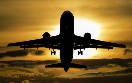 United desembarca violentamente a un pasajero de un avión, ¿Es el overbooking una práctica obsoleta?