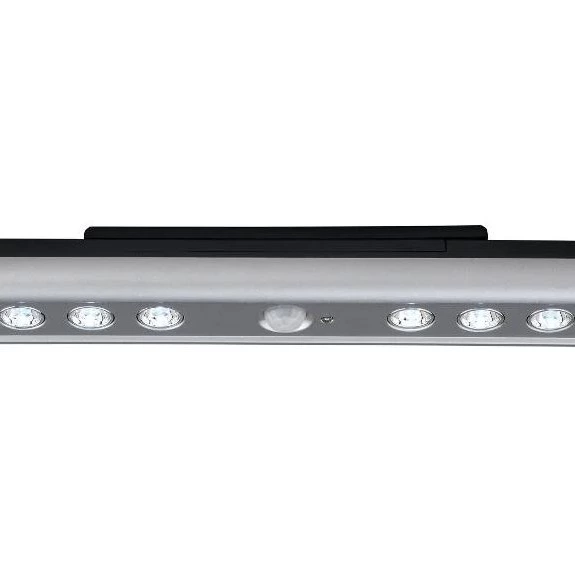 Regleta LED bajo armario con sensor de movimiento.
