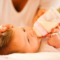 Alerta sanitaria: piden que no se consuman estos lotes de leche infantil por la posible presencia de salmonella 