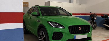 Un Jaguar molestando a un Seat Ibiza. La guerra entre vecinos que los jueces han resuelto: “solo hay que girar un poco el volante”