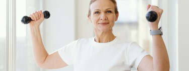 En forma a los 50: seis ejercicios fáciles para hacer en casa aunque no tengas tiempo