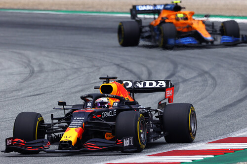 Max Verstappen completa el doblete, Lewis Hamilton se desploma y McLaren regresa al podio en Austria