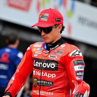 Confirmado: Marc Márquez al final ha tenido que operarse el brazo porque su recuperación no iba como se esperaba 