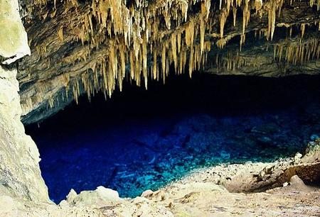 Gruta del Lago Azul