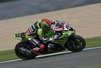 Superbikes Europa 2013: Tom Sykes certifica su dominio y vence la primera carrera 